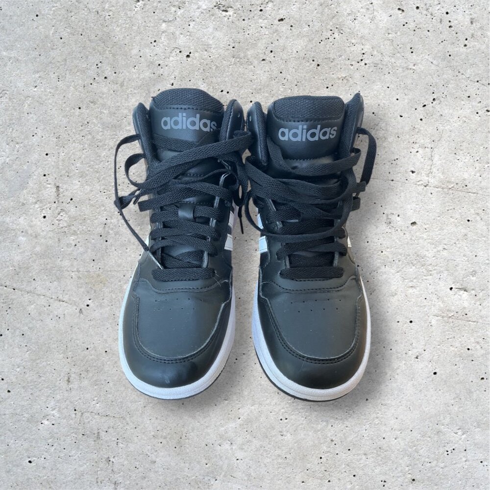 Adidas Mid-Top Basketball Sneakers Boys Size 8 1/2 Black & White